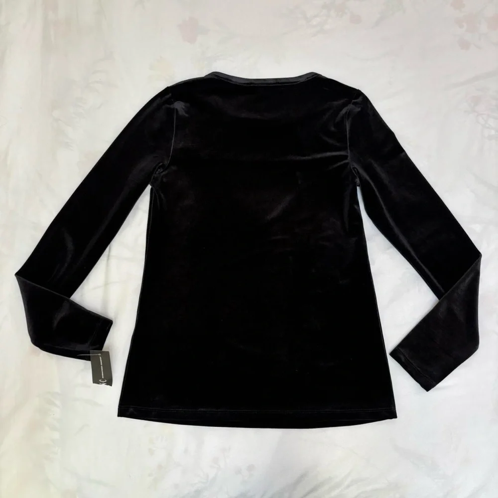 Velvet Cut Out Peephole‎ Keyhole Chest Long Sleeve Top New With Tags NWT goth
